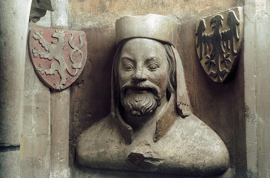Fotografie busty Karla IV. z cyklu Gotická plastika 14. století v dómě svatého Víta v Praze (autor: Archiv atelieru Paul)